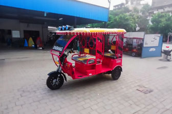 Gayatri Electric Dabang E-Rickshaw