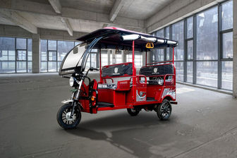 Hooghly Motors Butterfly E-Rickshaw