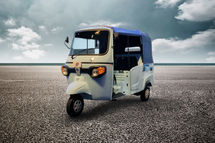 Tumtum With X1 Kit - Battery Operated Rickshaw With Rear Coil