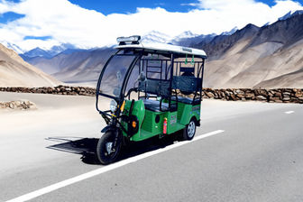 Statix Electric E Rickshaw